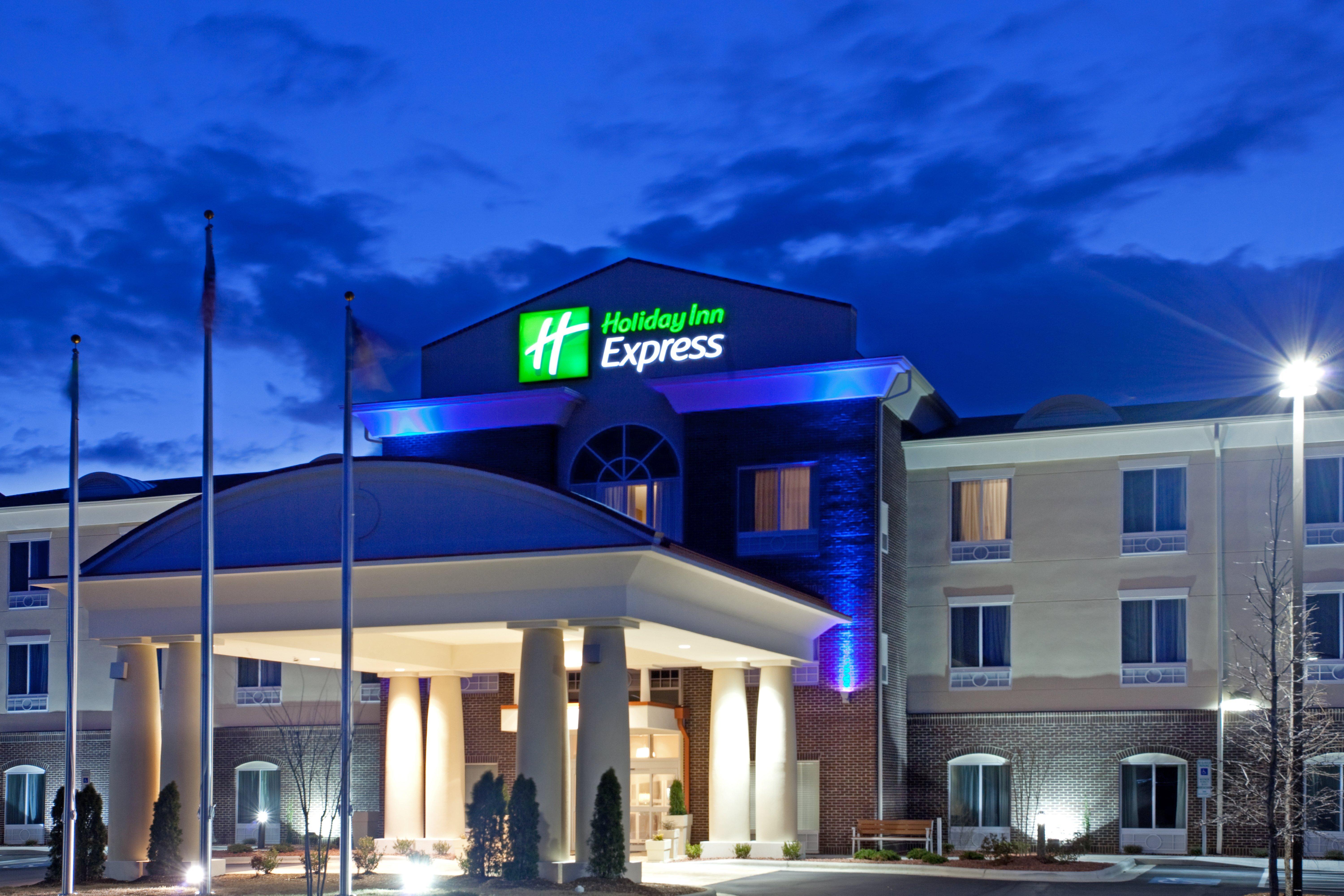 Holiday Inn Express Pembroke By Ihg Екстер'єр фото