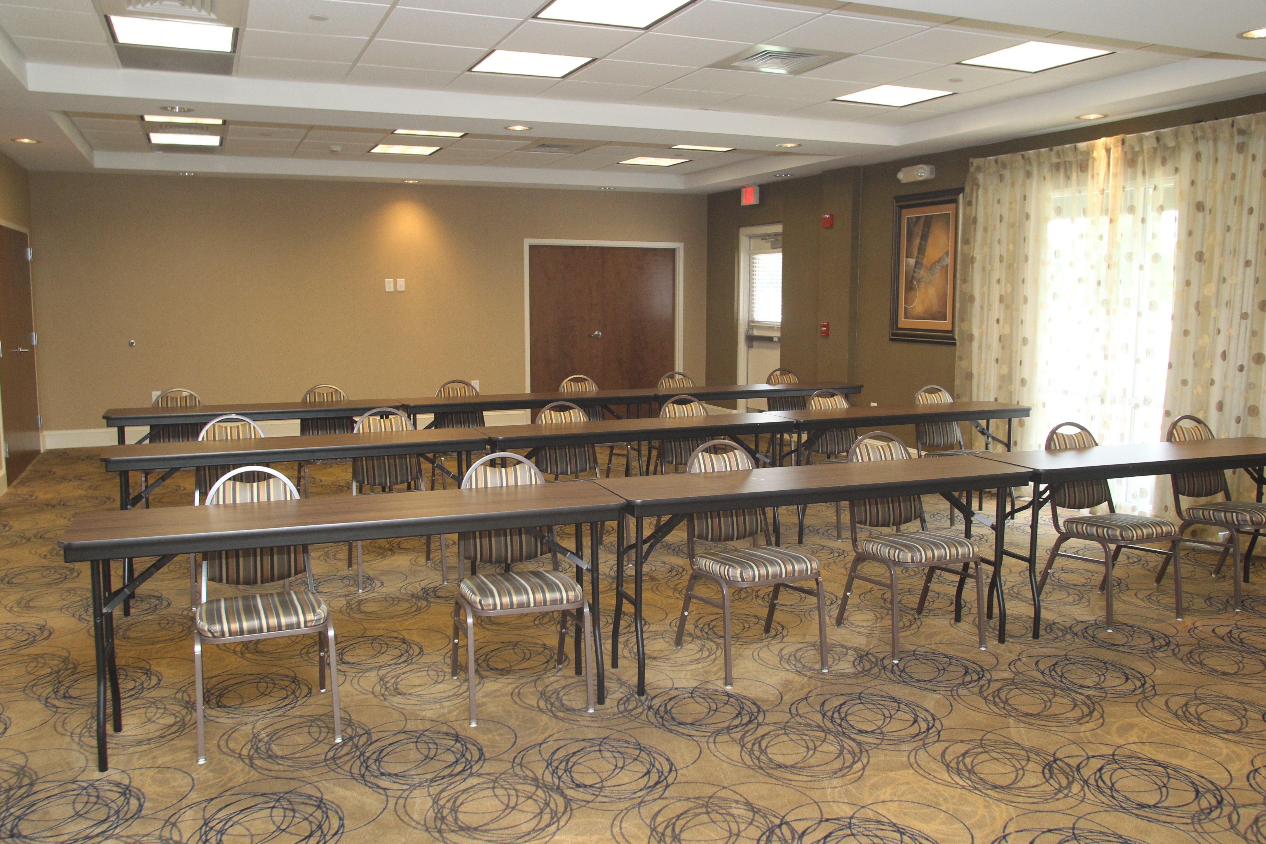 Holiday Inn Express Pembroke By Ihg Екстер'єр фото
